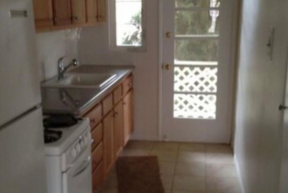 1st image of 133 N Pass Ave #D