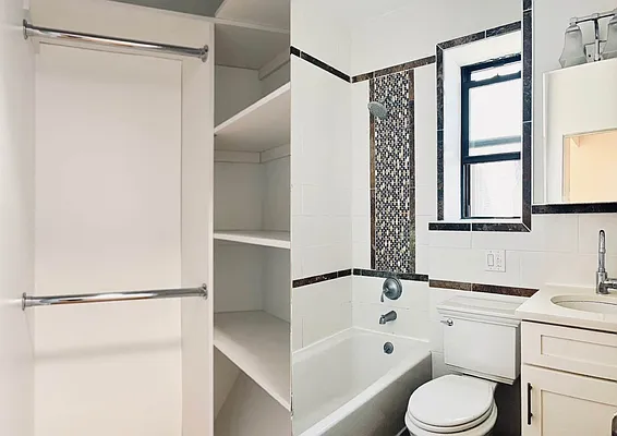 Rented by Quest Realty Sunnyside Corp | media 8