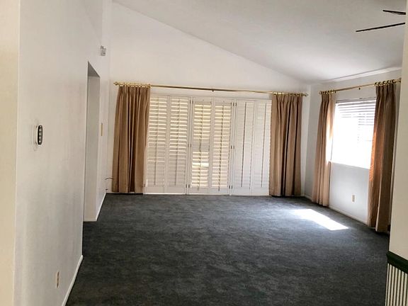 5th image of 19053 Primrose Ln
