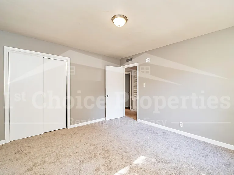 821 Alden Ave — Photo 16
