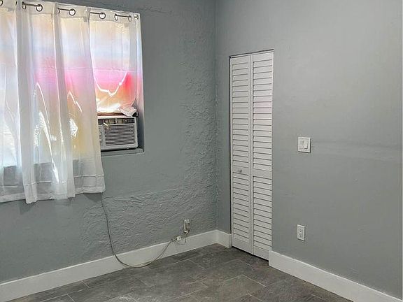 4th image of 1726 NW 19th St