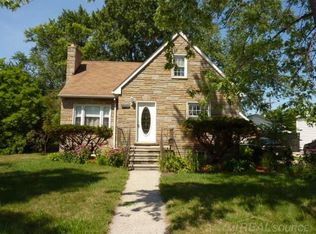 24917 Flower Ave, Eastpointe, MI 48021