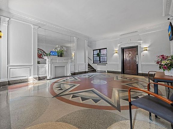 4th image of 2375 Ocean Ave APT 5D