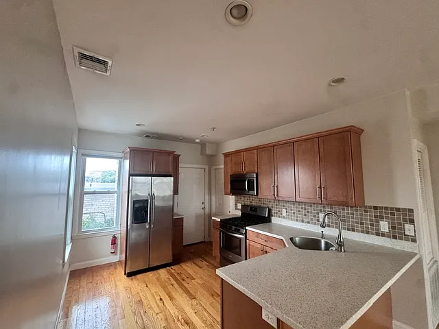 136 K St #2 — Photo 4