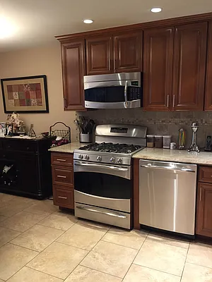 Rented by Metroline Realty | media 15