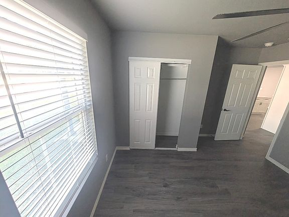 5th image of 1024 E Pfendler Ave