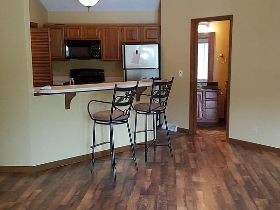 3rd image of 1006 Park De Ville Pl