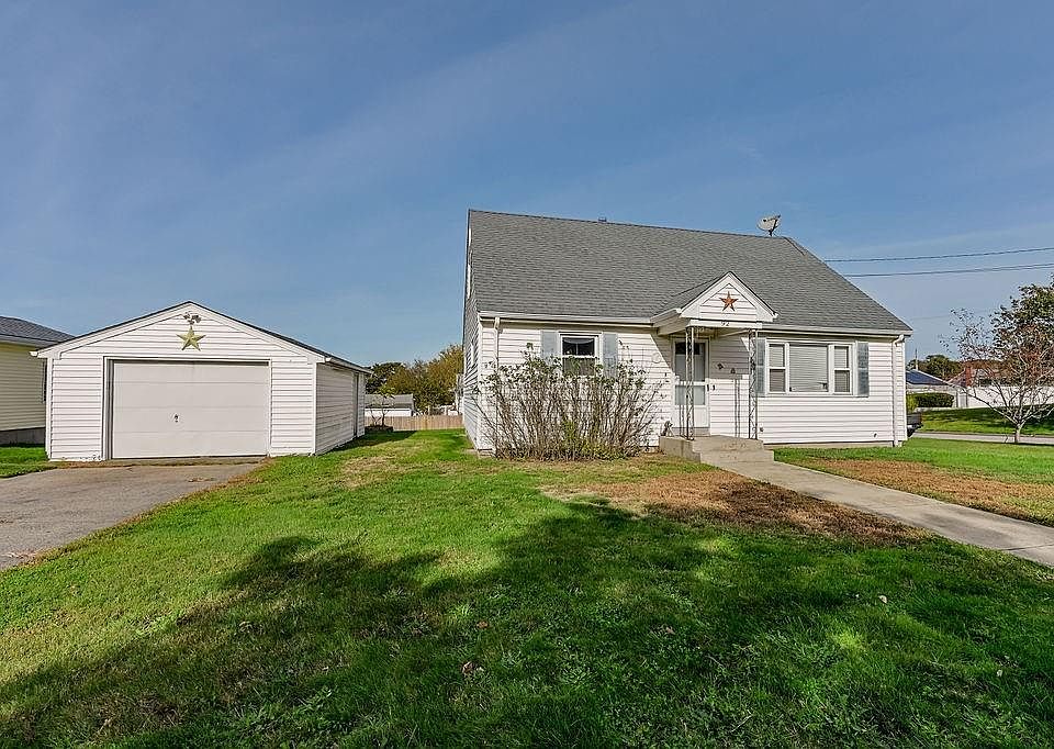 1st image of 92 Brackett Ave