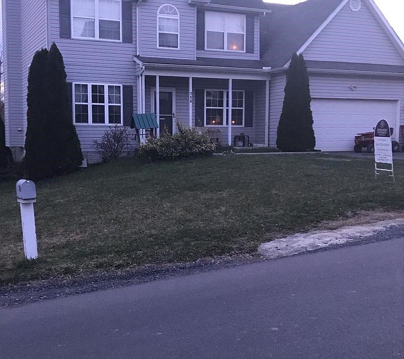 1st image of 715 Aztec Dr