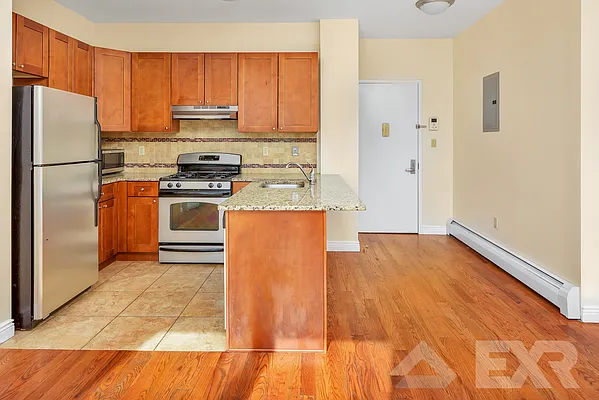 Rented by EXR | media 2