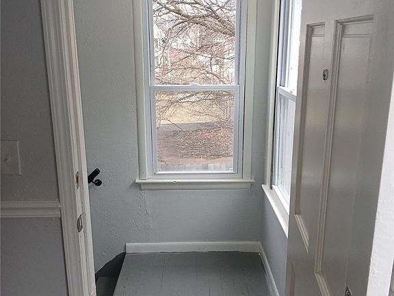 5th image of 6723 Clement Ave