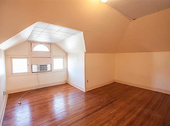 4th image of 928 Leavenworth St APT 6
