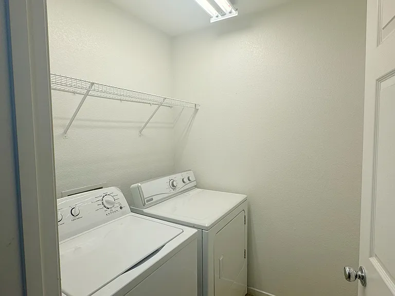 8305 Golden Amber St — Photo 9
