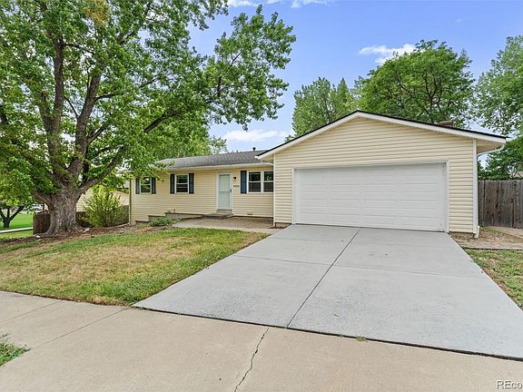 2nd image of 9424 W 75th Way