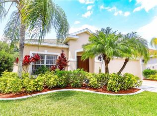 9789 Gladiolus Bulb Loop, Fort Myers, FL 33908