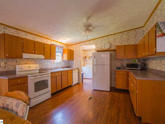 5th image of 112 Cypress Springs Dr
