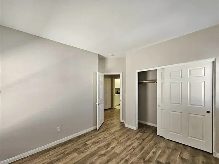 8917 Waltzing Waters Ct — Photo 83