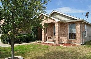 4th image of 1404 Pearsall Ln