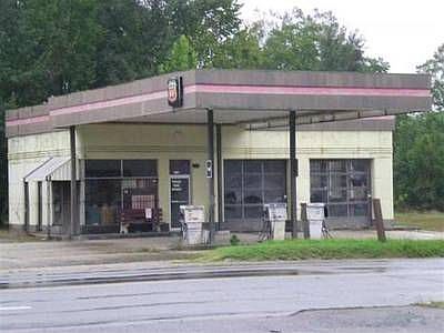 1st image of 3521 W 6th Ave