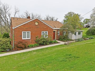 1326 Lesnett Rd, Pittsburgh, PA, 15241