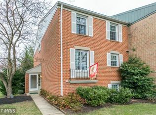 2 Daria Ct, Lutherville Timonium, MD 21093