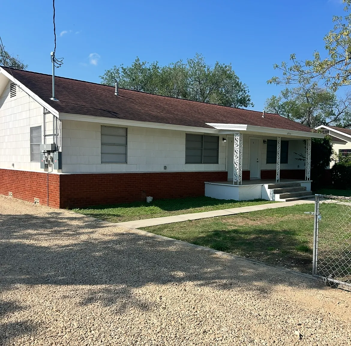 2 bed, 950 sqft, $1,250 — Photo 3