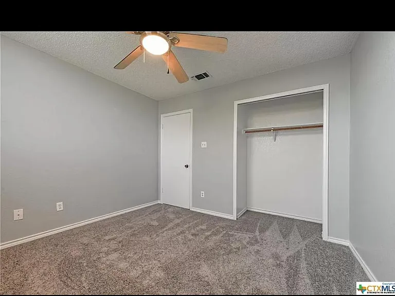 3300 Lois Ln — Photo 15