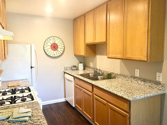 3rd image of 2006 S Cirby Way APT 4