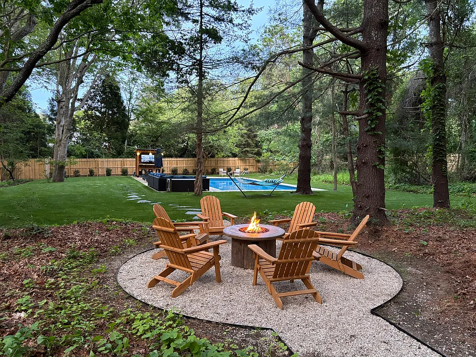 232 Norris Ln