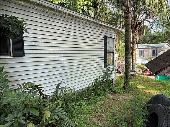 3rd image of 7655 NE 8TH DRIVE
