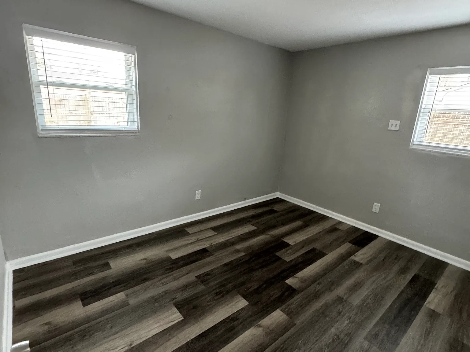 3 bed, 1100 sqft, $1,800 — Photo 4
