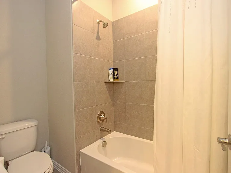 600 Ansley Way — Photo 22