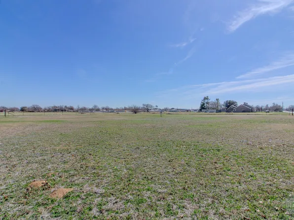 1719 Stadium Dr, Vernon, TX 76384