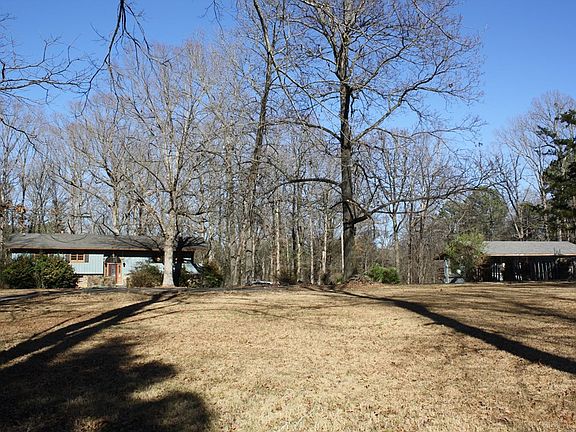 4th image of 113 Shagbark Dr