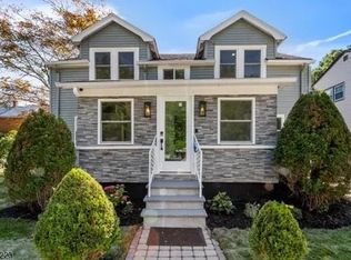 17 Hickory St, Bloomfield, NJ 07003