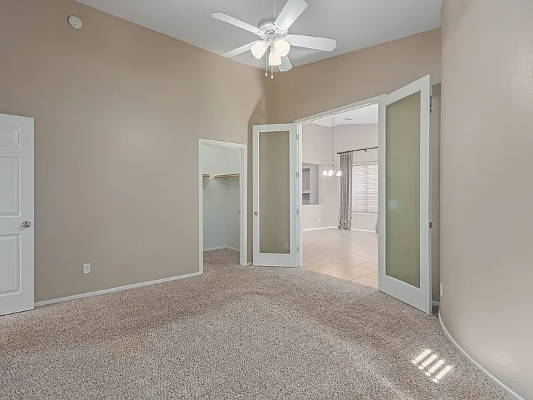 2206 W Fawn Dr — Photo 25