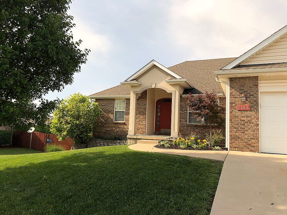 1st image of 2103 Dickinson Ct