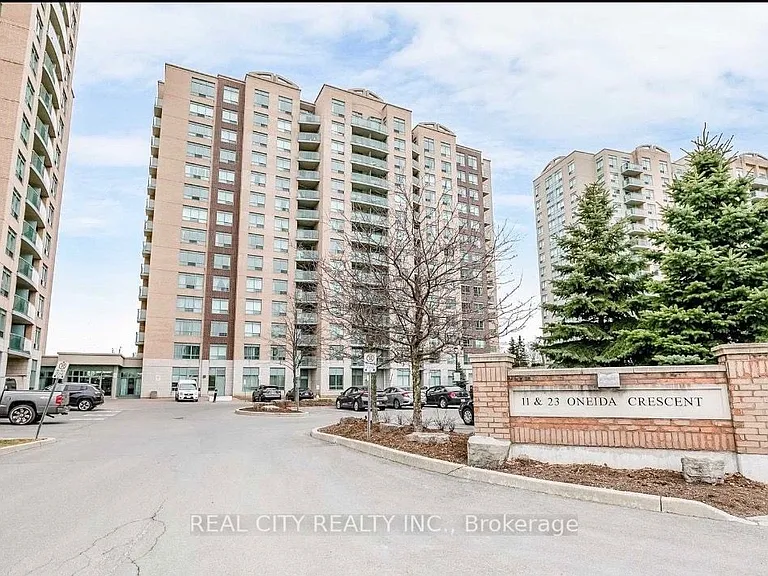 11 Oneida Cres #305 — Photo 2