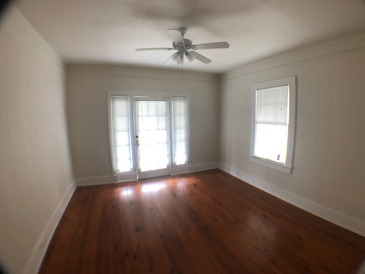 1 bed, 700 sqft, $1,400 — Photo 3