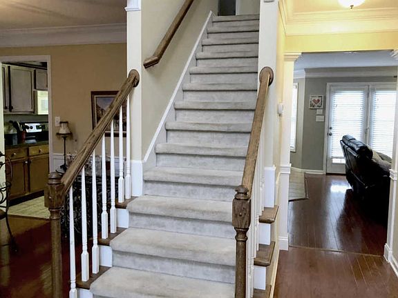 2nd image of 7616 Shadewell Dr
