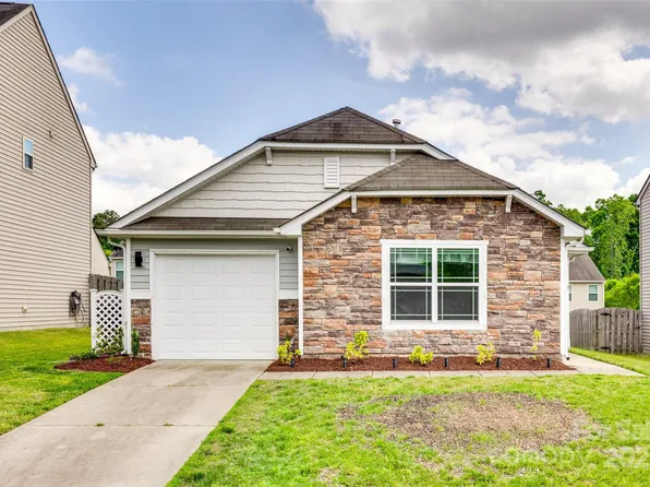2810 Berry Creek Rd, Charlotte, NC 28214