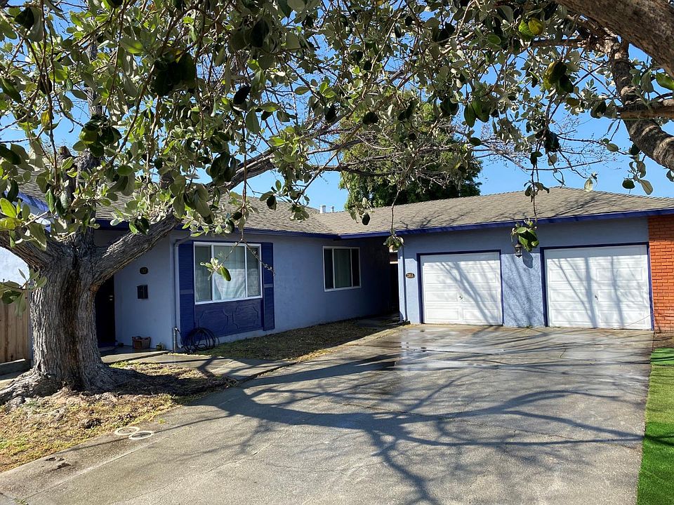 1st image of 2957 Driftwood Dr