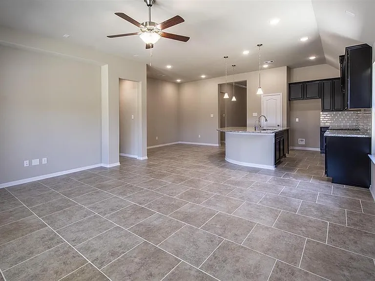 2622 Ivy Wood Ln — Photo 12