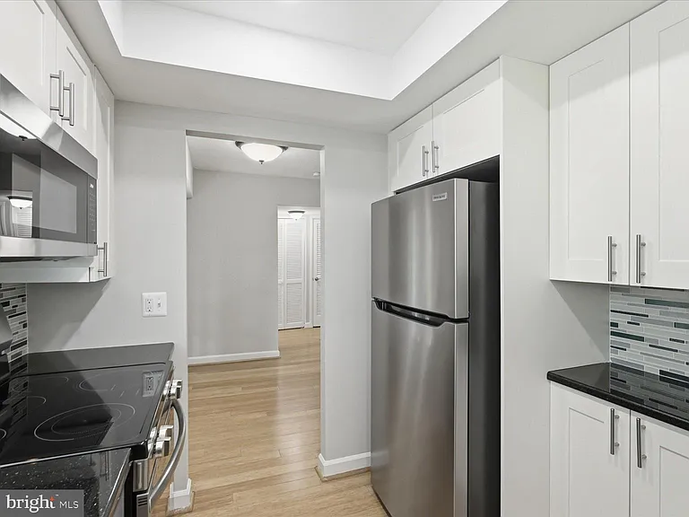 2966 S Columbus St #B2 — Photo 9