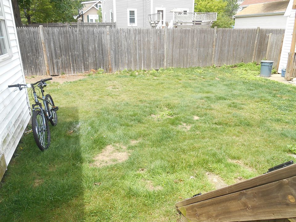 2nd image of 15 Branch St #2nd