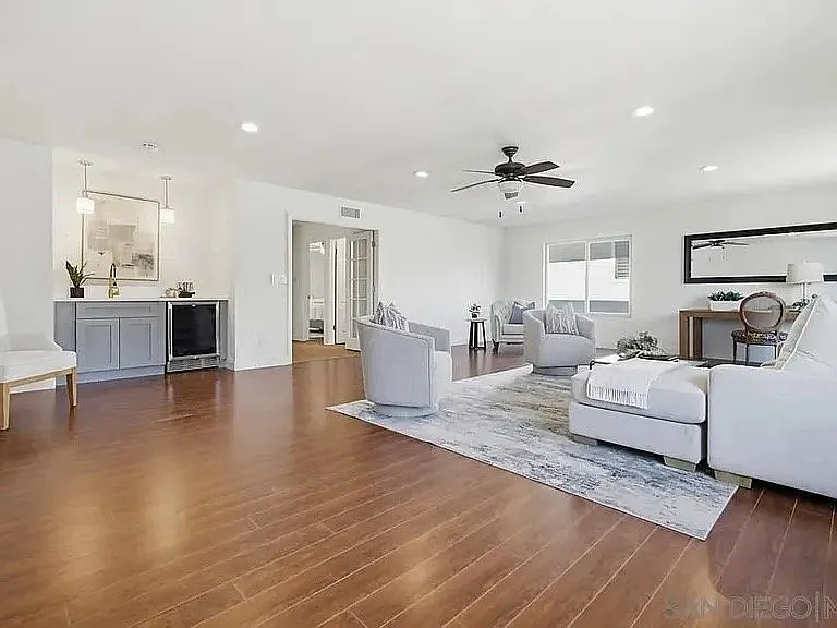 10260 Meadowview Dr — Photo 15