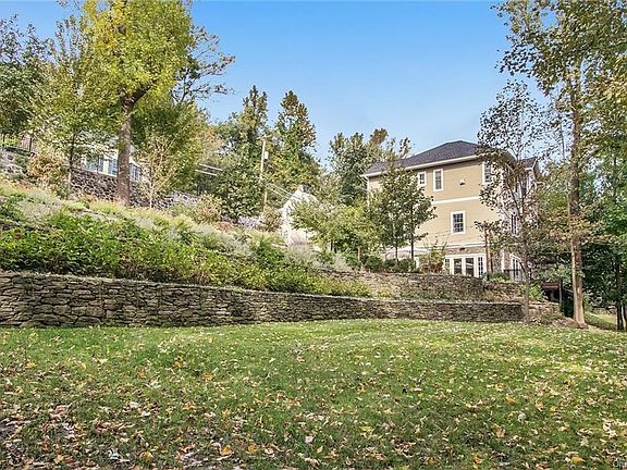 3rd image of 75 Piermont Ave