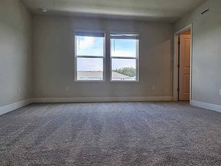 4782 Sparkling Shell Ave — Photo 8