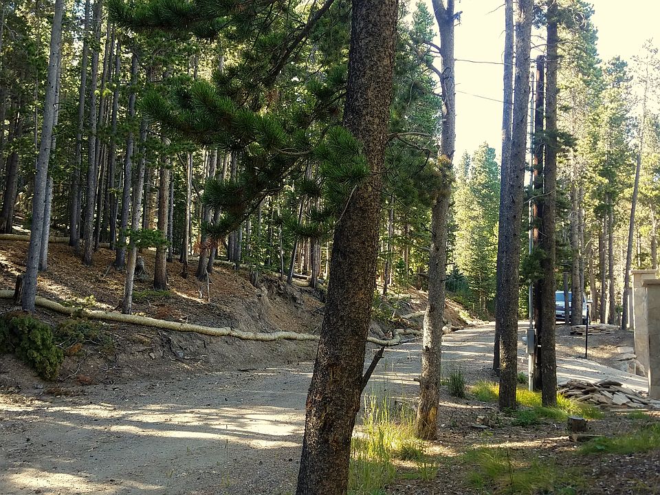 2nd image of 8 Sawmill Ln