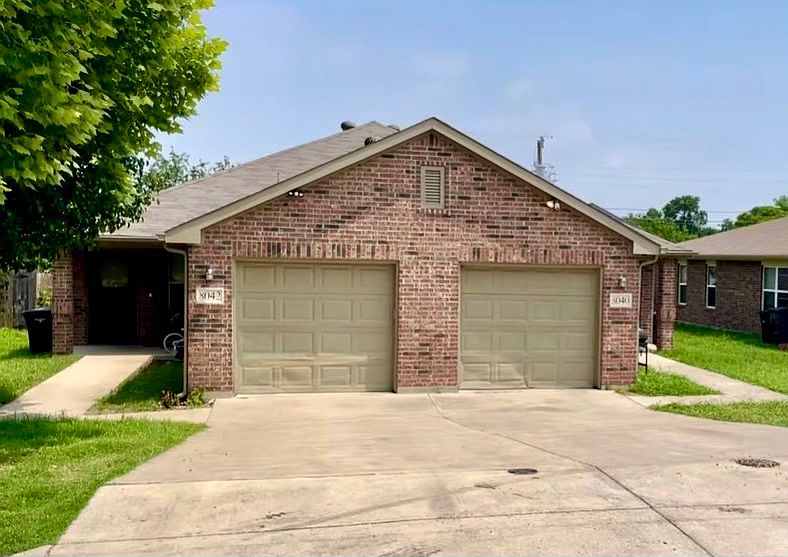 1st image of 8042 Doreen Ave #2